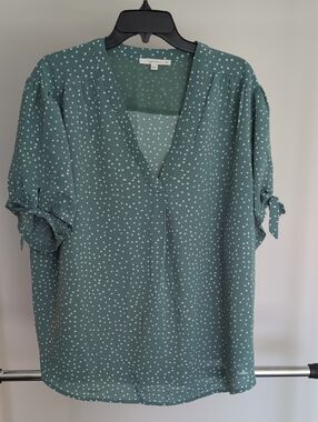Fun2fun Teal Dot V-Neck Short Sleeve Top